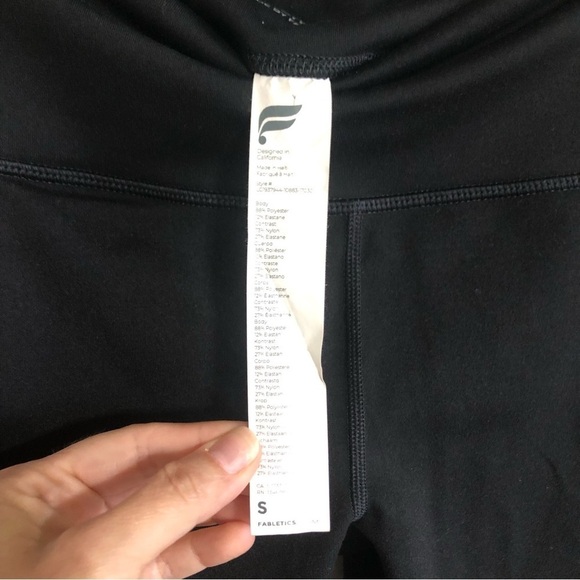 Powerhold by Fabletics Black with Red Stitching Leggings Size Small - Picture 4 of 7